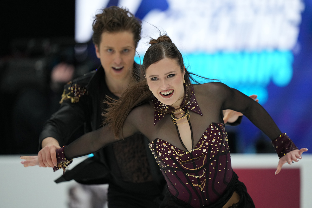 Christina Carreira and Anthony Ponomarenko on the ice