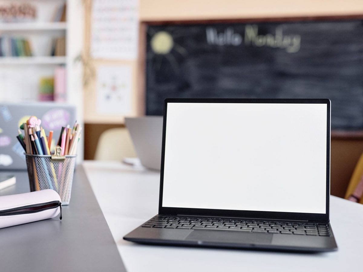 a blank laptop on a desk