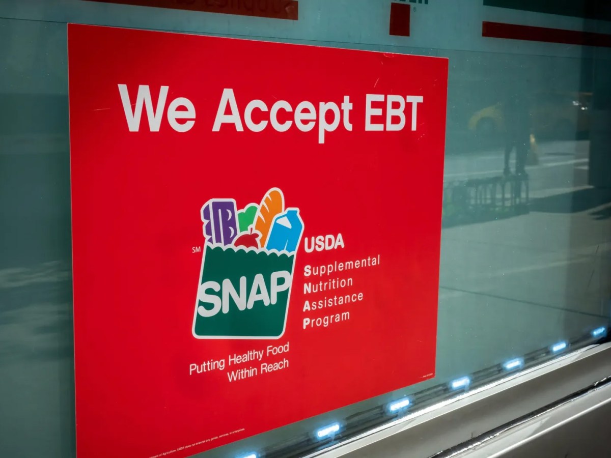 sign that says "We Accept EBT"